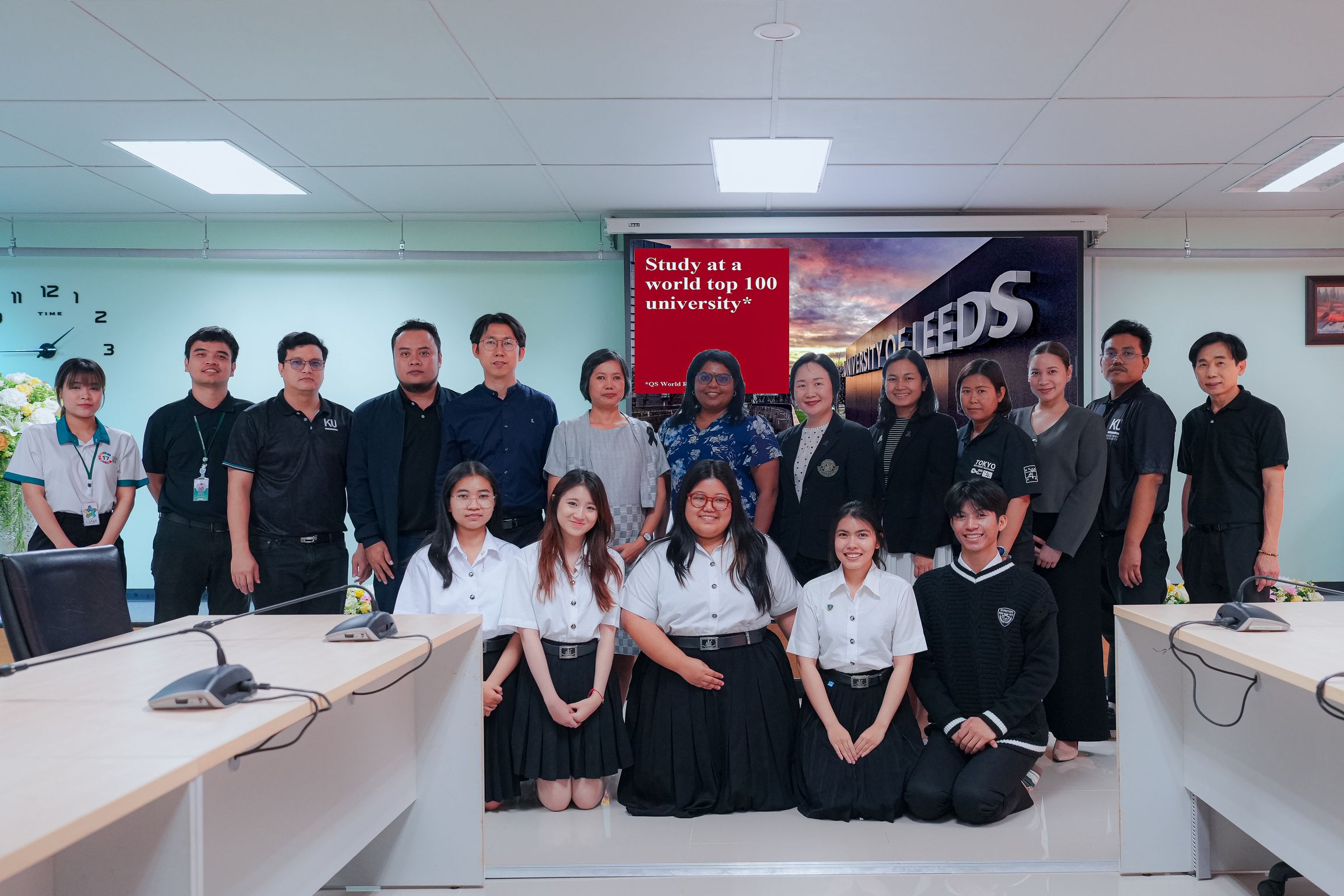 การประชุมหารือเพื่อสร้างความร่วมมือทางด้านการศึกษา การวิจัย และการแลกเปลี่ยนนิสิตและบุคลากร (SEA Regional Director, University of Leeds, UK)